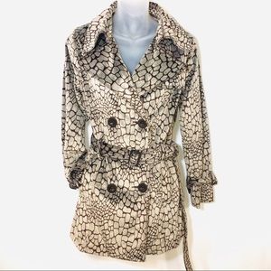 SALE!  Loire NY Animal print Trench style Jacket